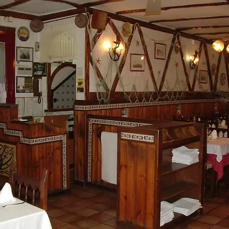 La Cala * Ρόζες